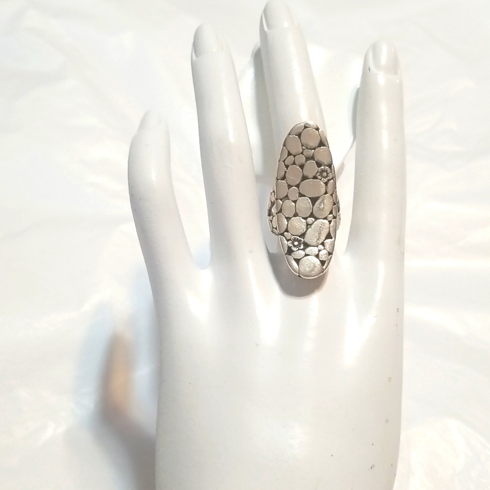925 STERLING SILVER ELONGATED RING Sz 7 In EUC, Heavy W/silver